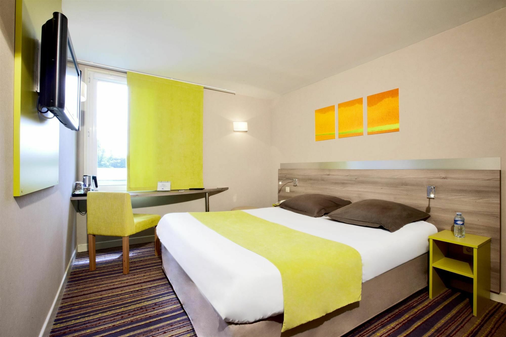 คีเรียด์ลีออนเอส-เซนต์บอนเน้ตเดอมูร์ Hotel แซงต์-บอนเนต์-เดอ-มูร์ ภายนอก รูปภาพ